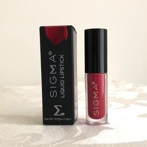 NIB Sigma Liquid Lipstick in Venom 0.05 oz/1.4 g